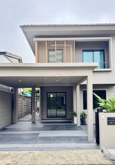  ให้เช่าบ้านเดี่ยว 2 ชั้น  Areeya Como Botanica บางนา 1 ใกล้ MEGA Bangna