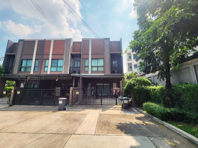 ขาย ทาวน์เฮ้าส์ เวิร์ฟ เพชรเกษม 81 ถนน มาเจริญ หนองแขม กรุงเทพมหานคร