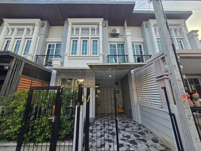 ขายทาวน์โฮม 2 ชั้น 3 ห้องนอน โกลเด้นท์ทาวน์ 3 บางนา-สวนหลวง เฟอร์นิเจอร์พร้อมอยู่ 