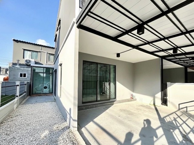 ให้เช่าทาวน์โฮม 2 ชั้นหลังมุม 3 ห้องอน โครงการ Pleno สุขุมวิท-บางนา 2 พร้อมเข้าอยู่ ใกล้เมกะบางนา