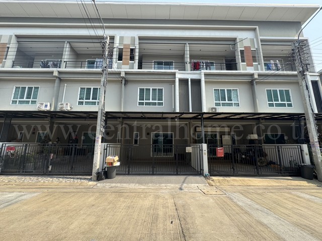 ขายด่วน ทาวน์โฮม วิชั่น สมาร์ท ไลฟ์ สถานีรถไฟฟ้าบางพลู - รัตนาธิเบศร์