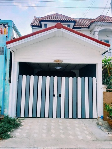 ขายทาวน์เฮ้าส์ เอเชียโฮมทาวน์ 1-3 เนื้อที่ 16 ตารางวาที่ตั้ง ตำบลไทรน้อย อำเภอไทรน้อย นนทบุรี 11150รายละเอียด- เนื้อที่ 16 ตารางวา- ซอย6- 2 ห้องนอน 1 ห้องน้ำ- สภาพยังไม่ปรับปรุง ลดราคาได้สถานที่ใกล้เคียง- ห่างจาก ถนน กาญจนาภิเษก 11 กิโล , เข้าซอยจาก ถนนบางกรวยไทรน้อย เพียง 800 เมตร ถึงตัวบ้าน- โกลบอลเฮ้าส์ ไทรน้อย ,- บิ๊กซี ซูเปอร์เซ็นเตอร์ ไทรน้อย- การไฟฟ้าฝ่ายผลิตแห่งประเทศ�