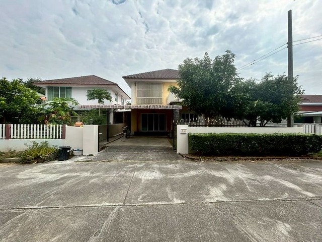 บ้านเดี่ยว 2 ชั้น บรรยากาศร่มรื่น น่าอยู่มาก พืชสวนโลก