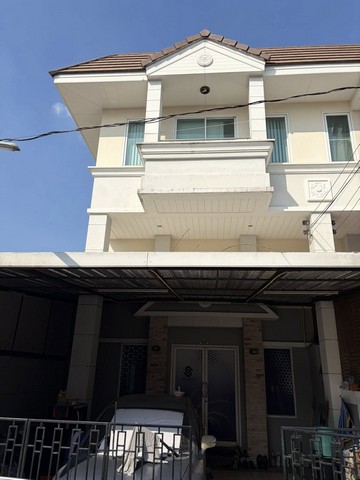 ขๅย!!!!! ทาวน์โฮม 3 ชั้น หมู่บ้านวิดาภา พาร์ค บ้านกล้วย-ไทรน้อย 2,980,000(ราคาโคตรบ้า)เดินทางสะดวก ตอบโจทย์ทุกรายละเอียดทุกฟังชั่นที่ต้องการ  รายละเอียด• ขนาด 29 ตารางวา•พื้นที่ใช้สอย 348 ตร.ม.•หน้าบ้านหันทางทิศใต้• 3 ชั้น— ที่ บ้านกล้วย อ.บางบัวทอง จ.นนทบุรี• 3 ห้องนอน• 2 ห้องน้ำ• หน้ากว้าง 7 เมตร•บ้านริมสุดไม่รบกวนใคร•จอดรถได้จุใจ 3 คันจุดเด่นของทรัพย์• เครื่องปรับอากาศ 1 �