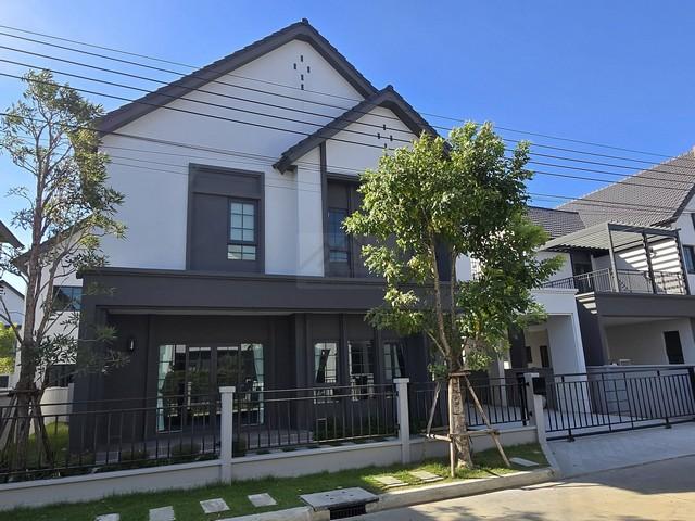 ให้เช่าบ้านเดี่ยว 2 ชั้น 65 ตร.ว. โครงการ เซนโทร บางนา ใกล้เมกะบางนา