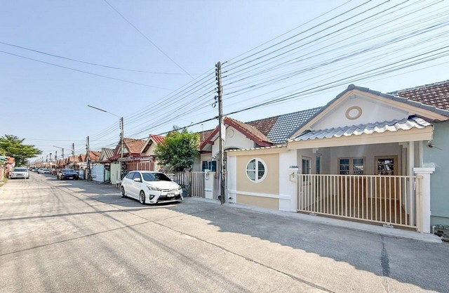 บ้านราคาไม่เกินล้าน ใกล้ห้างโลตัส สี่แยกนิคมพัฒนา ผ่อนเพียงเดือนละ 3000 กว่าบาท