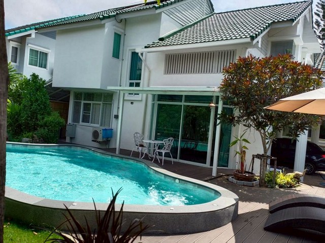 บ้าน 2 ชั้น เฟอร์นิเจอร์ครบ หิ้วกระเป๋าพร้อมเข้าอยู่ได้ หางดง