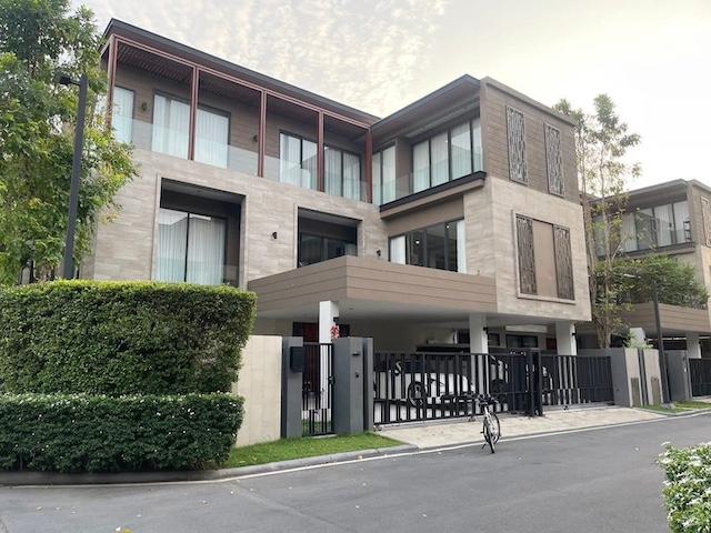 ให้เช่าบ้านเดี่ยว 3 ชั้น 58 ตร.ว. หมู่บ้าน VANA RESIDENCE พร้อมลิฟต์ ใกล้ Little Walk