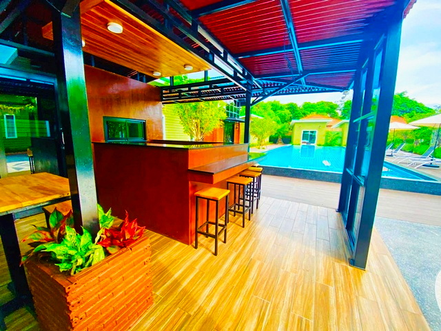 ใกล้ หาดจอมเทียน 1.25กม.รีสอร์ทพร้อมดำเนินกิจการ  36 นอน 36 น้ำ และ อันเดอร์ วอเตอร์ เวิลด์ พัทยา 2 กม. รีสอร์ท 36 ห้อง บนที่ดิน 1 ไร่ 222 ตร.ว.พื้นที่ใช้สอย 2500 ตร.ม.279,999 B-M.ทำเลหนองปรือ บางละมุง เหมาะลงทุนธุรกิจที่พัก ใกล้แหล่งท่องเที่ยวสำคัญของพัทยาReady to operate resort with 36 bed 36 bath 1.25 km. from Jomtien Beach and 2 km. from Underwater World Pattaya 36 rooms on 1 rai 222 sq.wa. land 2500 sq.m. usable area 279,999 B-M. located in Nong Prue Bang Lamung ideal for accommodation investment near major Pattaya tourist attractions ถ.สุขุมวิท จอมเทียนสายสอ