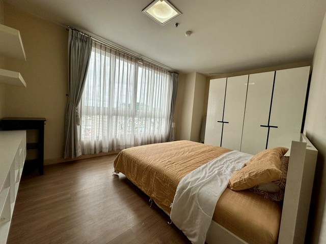 TEL : 092-288 9359 คุณดนิตาLine : https://line.me/ti/p/yxo92dHWP1รายละเอียด : ขนาด 2 ห้องนอน 1 ห้องน้ำขนาดพื้นที่ 62 ตร.ม.ชั้น23วิวทะเล/เมืองพร้อมเฟอร์นิเจอร์บิ้วอินเครื่องใช้ไฟฟ้าพร้อมใช้สิ่งอำนวยความสะดวก : - สระว่ายน้ำ- ฟิตเนส- ระบบคีย์การ์ดเข้าอาคาร- ที่จอดรถยนต์/มอเตอร์ไซค์- ระบบรักษาความปลอดภัย 24 ชม. รปภ. สถานที่ใกล้เคียง :  - Aeon Atara mall 250 เมตร - สวนสาธารณะ เกาะลอย250 เมตร- โรงพยาบาลพญาไทศรีราชา 400 เมตร- โรง�