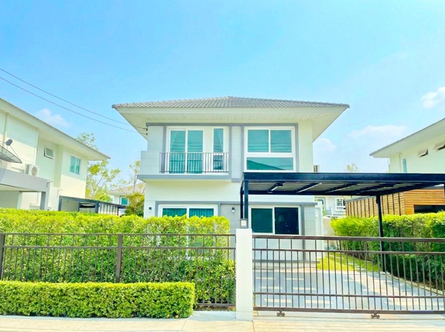 ขายหรือเช่าบ้านเดี่ยว 4 นอน 3 น้ำ วงแหวน-ลำลูกกาคลอง 6 ใกล้ตลาดใหญ่ลำลูกกา 1.0 กม.58ตร.ว. 230 ตร.ม. บึงคำพร้อย  31,999 B-M. ขาย 4.69 ลบ.วิวสวนหลังบ้านไม่ติดใคร อากาศถ่ายเทดี เหมาะอยู่อาศัย ทำเลศักยภาพ เดินทางสะดวก ใกล้รร.นานาชาติเคไอเอส 2.4 กม.ทางด่วน และเชื่อมต่อถนนลำลูกกา รังสิตnear LamLukKa Ring Road Khlong6 For sale or rent 4bed 3 bath detached house near Lam Luk Ka Big Market 1.0 km.  Land size 58sq.wa. 230sq.m. 31,999B-M sale price 4.69million B-M Backyard garden view no neighbors good ventilation ideal for living prime location convenient transportation