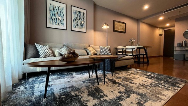 ให้เช่าคอนโด Address Chidlom ชั้น 21 ขนาด 80 ตารางเมตร 2 นอน 2 น้ำ ใกล้รถไฟฟ้า BTS ชิดลม*** ราคาให้เช่า 50,000  บาท/เดือน ****** สนใจติดต่อ คุณต่อ 089-175-6462 ***รายละเอียด (C2-0512)Project: Address Chidlom- Size: 80 sq.m - Type: 2 bed 2 bath- Unit:  21st Floorชื่อโครงการ :  ดิ แอดเดรส ชิดลม / THE ADDRESS CHIDLOMที่ตั้ง :  ซอยสมคิด ถนนเพลินจิต แขวงลุมพินี เขตปทุมวัน กรุงเทพมหานครขนส่งสาธารณะ:- รถไฟฟ้า BTS ชิดลม 300 เมตรสถานที่สำคัญใกล้เคียง :1. เซ็นทรัลชิดลม2. เซ็นทรัลเวิลด์3. โ