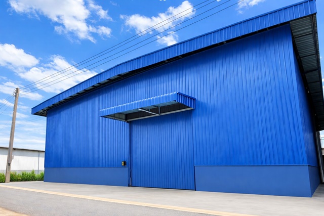 ทำเลถนนร่มเกล้า1-7 สุวินทวงศ์16-24 ทำตามออเดอร์ เทเลอร์ 40ฟุตเข้าได้ โกดังให้เช่า พื้นที่คลังสินค้า 600ตร.ม. 2น้ำ  แสนแสบ มีนบุรี  รถไฟฟ้ามีนบุรี สีชมพู 1.8กม.  สนามบินสุวรรณภูมิ 7.6 กม. 59,999B-MMake the order. A 40-foot trailer can enter. on RomKlao Rd.1-7 Suwinthawong Rd.16-24. Warehouse for rent 600sq.m. 2Batha SaenSaep MinBuri Min Buri Pink Line (1.8 km), Suvarnabhumi Airport (7.6 km). Suitable for warehouse logistics distribution center and e commerce business Convenient transportation near Romklao Road and Suwinthawong Road Truck access for large transport vehicles Close to community markets and important facilities  59,999B-Mทำเลถนนร่มเกล้า1-7 สุวินทวง