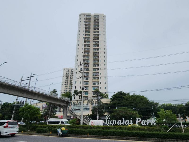  ขาย บ้านเดี่ยว/ทาวน์เฮ้าส์/คอนโด โครงการ ขาย คอนโด ศุภาลัยปาร์ค ศรีนครินทร์  ถนน ศรีนครินทร์ แขวง หนองบอน เขต ประเวศ จังหวัด กรุงเทพมหานคร  ราคาโปรโมชั่น  2,006,000    บาท    ลดจาก  2,790,000  บาท ราคาโปรโมชั่นตั้งแต่วันที่  2 มีนาคม - 31 พฤษภาคม 2569  รายละเอียดทรัพย์  -    พื้นที่ใช้สอย 43.60 ตร.ม.  -  บ้านหันไปทางทิศ  ใต้   พิกัดทรัพย์ :  https://maps.app.goo.gl/ekGXxoYLajfohxfB8   สถานที่ใกล้เคียง   - โรงพยาบาลสินแพทย์ ศรีนค�