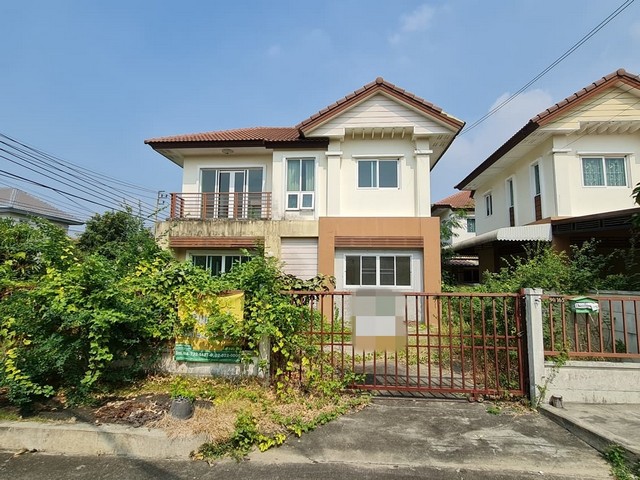  รหัสทรัพย์ (Code ID) :  PTT-26-P00424  ราคา  2,160,000 บาท (ราคาต่อรองได้) ▸ เนื้อที่   52.40 ตารางวา พื้นที่ใช้สอย 127 ตารางเมตร   ▸ 4 ห้องนอน 2 ห้องน้ำ    ▸ 1 ที่จอดรถ   บ้านเดี่ยวหันไปทางทิศ   พิกัดทรัพย์ :     https://maps.app.goo.gl/3iyoGJhVPx8FnTvY6  สถานที่ใกล้เคียง ▸ใกล้บิ๊กซี ซูเปอร์เซ็นเตอร์ ไทรน้อย ▸ใกล้โรงพยาบาลไทรน้อย ▸ใกล้โรงเรียนสารสาสน์วิเทศไทรน้อยพิทยาคาร ▸ใกล้องค์การบริหารส่วนตำบลไทรน้อย  สอบถามเพิ่มเติม / น