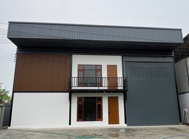 RK0859 ให้เช่าโกดังพร้อมออฟฟิศ 2 ชั้น พื้นที่ รวม 332 ตารางเมตร ริมถนนซอยธารทอง ตลาดเอซี ย่านลำลูกกา-รังสิตคลอง 4โกดัง ซอยธารทอง ตลาดเอซี ย่านลำลูกกา พื้นที่ รวม 332 ตารางเมตรโกดัง 250 ตรม. ออฟฟิต 2 ชั้น 82 ตรม. แอร์ 2ห้องน้ำ 2ห้อง และไฟ 3เฟส พร้อมที่จอดรถหน้าโกดัง 6 คันติดมอเตอร์เวย์ เชื่อมต่อถนนรังสิต ดอนเมือง และรถไฟฟ้าคูคตที่ตั้ง ตำบล ลาดสวาย อำเภอลำลูกกา ปทุมธานีราคาเช่า