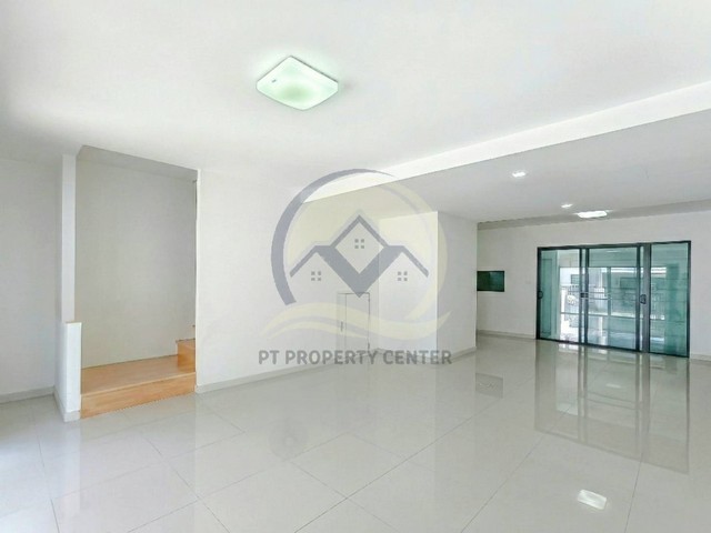 ให้เช่าบ้านเดี่ยว 2 ชั้น 156 ตรว. 4 ห้องนอน หมู่บ้านเอเวอร์กรีน บางนา กม.5 ใกล้เซ็นทรัลบางนา ใกล้ทางด่วน ใกล้รถไฟฟ้า *** ราคาเช่า 250,000 บาท/เดือน  *** ราคาขาย 38 ล้านบาท  ติดต่อ:: ชยา  โทร/ID Line:: 0942823961   Link Line:: https://line.me/ti/p/3xFA1An8Kcรหัส# T26-378 บ้านเดี่ยว หมู่บ้านเอเวอร์กรีน บางนา กม.5  บางนา ตราดซอย 56 - เนื้อที่ 156 ตรว.- พื้นที่ใช้สอยประมาณ 610 ตร.ม. - 4 ห้องนอน - 1 ห้องนอนแม่บ้าน - 5 ห้องน้ำ - 3 ที่จอดรถ- บ้านหันทิศใต้, �