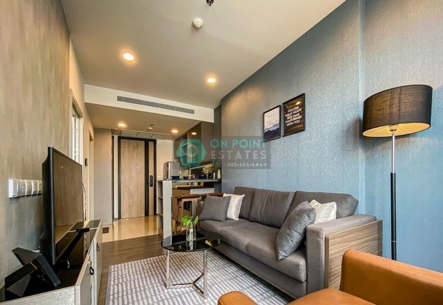 OKA HAUS Sukhumvit 36 (Agent Post)1 Bedrooms 1 Bathrooms for Sale with tenant** SELLING PRICE : 5.3 MB [155,000 Baht / Sq.m.] (Transfer fee 50/50) **Listing ID : A1385Location : Sukhumvit 36Room Type : 1 Bedrooms 1 BathroomRoom Size : 34 Sqm.Function :- Fully Furnished- Gym / Swimming pool / Steam - Sauna- BTS Thong Lor (1.4 km./ 19 mins walking distance)โอกะ เฮาส์ สุขุมวิท 36ขาย 1 ห้องนอน 1 ห้องน้ำ พร้อมผู้เช่า** ราคาขาย : 5.3 ล้านบาท [155,000 บาท ต่อตารางเมตร] (ค่าโอนกรรมสิทธิ์ 50/50) **Listing ID : A1385พื้นที่ : ซอย สุขุมวิท 36ประเภท : 1 ห้องนอน 1 ห้องน้ำ  ขนาด : 34 ตารางเมตรFunction :- ตกแต่งพร้อมอาศัย ฯ- ส่วนกลางประกอบด้วย ฟิต