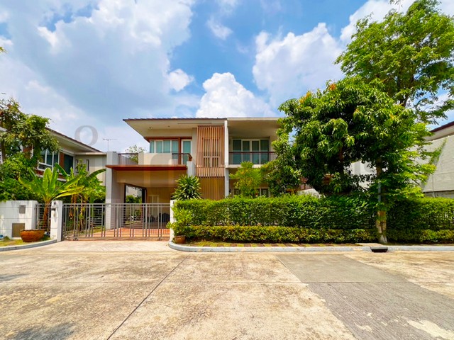 บ้านเดี่ยว the city เดอะ ซิตี้ ราชพฤกษ์ จ รั ญ ฯ 13ที่ตั้ง :  ซอย บางแวก 17 แขวงบางแวก เขตภาษีเจริญ กรุงเทพมหานคร รายละเอียดทรัพย์ บ้านเดี่ยว 2 ชั้นเนื้อที่ 86.3 ตร.ว. พื้นที่ใช้สอย 252 ตรม. ห้องนอน 4 ห้อง (มีห้องนอนชั้น 1 )ห้องน้ำ 3 ห้อง จอดรถในบ้าน 2 คันหน้าบ้านหัน ทิศใต้แอร์ 6 เครื่องสระว่ายน้ำเกลือ สิ่งอำนวยความสะดวกครบครันสถานที่ใกล้เคียงใกล้ MRT จรัญฯ13 / บางไผ่ใกล้ BTS บางหว้าวัดโต�