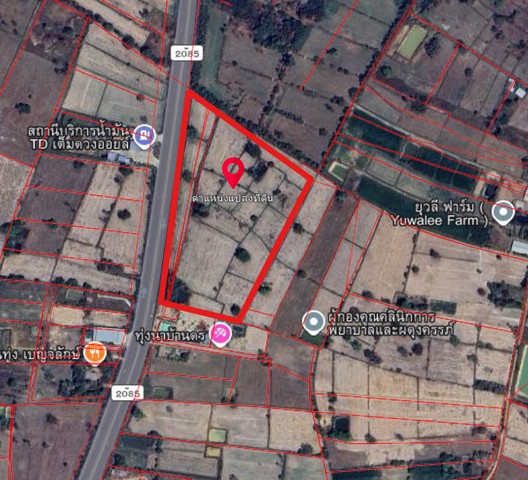 ขายที่ดิน 19ไร่ หน้ากว้าง 260 ม. ติดถนน 4 เลน  กลางอำเภอเบญจลักษ์ จ.ศรีสะเกษ20,500,0000 บาทที่ดินติดถนนทางหลวงหมายเลข 2085 (กันทรลักษ์ – กันทรารมย์)ทำเลศักยภาพสูง เหมาะลงทุนระยะสั้น–ระยะยาว ราคาเพียง 20,500,000 บาท เนื้อที่ 19 ไร่ 1 งาน 43 ตารางวา จุดเด่นทำเลติดถนนทางหลวง 4 เลน การเดินทางสะดวกห่างจากศูนย์ราชการ อำเภอเบญจลักษ์ เพียง 1 กม.ใกล้ CP และแหล่งชุมชนอยู่บนเส้นทางหลักเชื่อม อุบล