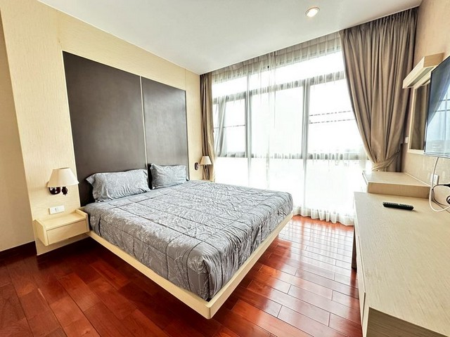 TEL : 092-288 9359 คุณดนิตาLine : https://line.me/ti/p/yxo92dHWP1รายละเอียด : เนื้อที่ขนาด 56 ตรม. 1 ห้องนอน 1 ห้องน้ำเฟอร์นิเจอร์ครบ เครื่องใช้ไฟฟ้าครบครัวแยก โซฟา ทีวี ตู้เย็น ไมโครเวฟ เครื่องซักผ้า สิ่งอำนวยความสะดวกภายในโครงการ :- สระว่ายน้ำระบบเกลือ- ฟิตเนส- ซาวน่า- ที่จอดรถ- ระบบรักษาความปลอดภัย 24 ชม.- ล็อบบี้และโถงพักผ่อนหรูหราสถานที่ใกล้เคียง :- ห้างโรบินสัน ศรีราชา- โรงพยาบาลพญาไท ศรีราชา- โ�