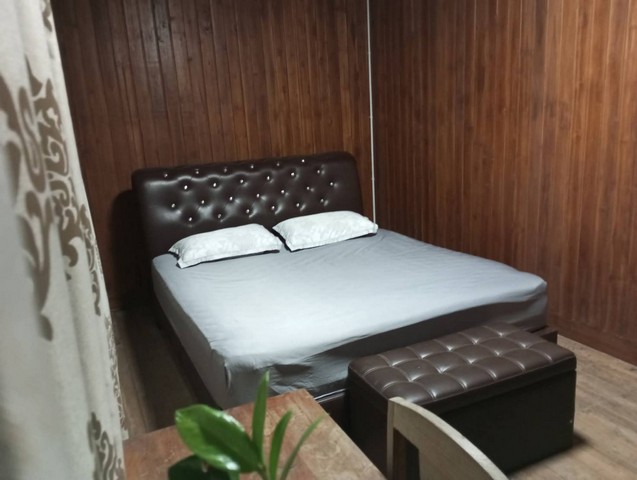 ให้เช่าบ้าน สถานที่ถ่ายทำ ทุกประเภท เช่น หนัง ละคร MV โฆษณา หนังสั้น คอนเท้นท์ และงานทุกประเภท  บ้านไม้ สวยตกแต่งแล้ว บ้านไม้สวยวิวทุ่งนา ย่านไทรน้อยบรรยากาศดีธรราชาติอากาศปลอดโปร่ง เย็นสบาย วิวดี ฟินสุดสุด อยู่แถวไทรน้อย สามารถตกลงและพูดคุยได้ เคยเป็นสถานที่ถ่ายทำหนัง ละคร และอื่นๆ มาก่อน สามารถนำเฟอร์หรืออุปกรณ์ตกแต่งเข้ามาได้สนใจ โทร/line :  0855608433                 096882