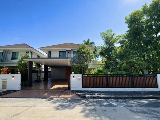 ให้เช่า - ขายบ้านเดี่ยว 2 ชั้น 81 ตรว. หมู่บ้านสัมมากร รังสิต คลอง 7 ติดถนนใหญ่รังสิต-นครนายก ใกล้วงแหวนกาญจนาภิเษก *** ราคาเช่า 55,000  บาท / เดือน  *** ราคาขาย 7.89 ล้านบาทติดต่อ:: ชยา โทร/ID Line:: 0942823961   Link Line:: https://line.me/ti/p/3xFA1An8Kcรหัส# T26-385บ้านเดี่ยว 2 ชั้น หมู่บ้านสัมมากร รังสิต คลอง 7 ติดถนนใหญ่รังสิต-นครนายก ใกล้วงแหวนกาญจนาภิเษก• ขนาดที่ดิน 81.1 ตร.วา• พื้นที่ใช้สอย 173.64 ตร.ม.• 3 ห้องนอน  • 3 ห้องน้ำ• 1 ห้อ