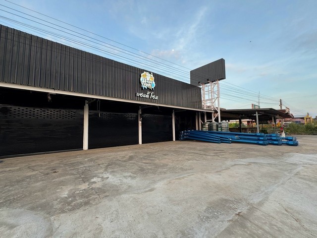 #ขายอาคารพาณิชย์ 4 คูหา  ทำเลค้าขายติดถนน 4 เลน อำเภอแคนดง จังหวัดบุรีรัมย์#รายละเอียดและที่ตั้งทรัพย์-อาคารพาณิชย์ 4 คูหา เนื้อที่รวม 157 ตารางวา(โฉนด 2 ใบ)-หน้ากว้าง 16 เมตรลึกเกือบ 40 เมตร-ตั้งอยู่ตำบลแคนดง อำเภอแคนดง จังหวัดบุรีรัมย์-ติดถนน 4 เลน ทำเลค้าขาย และทำธุรกิจ**ราคาขายยกแปลงเพียง 4.8 ล้านบาท(เจ้าของขายเอง)##สามารถผ่อนตรงกับเจ้าของได้#สนใจสอบถามรายละเอียดเพ�