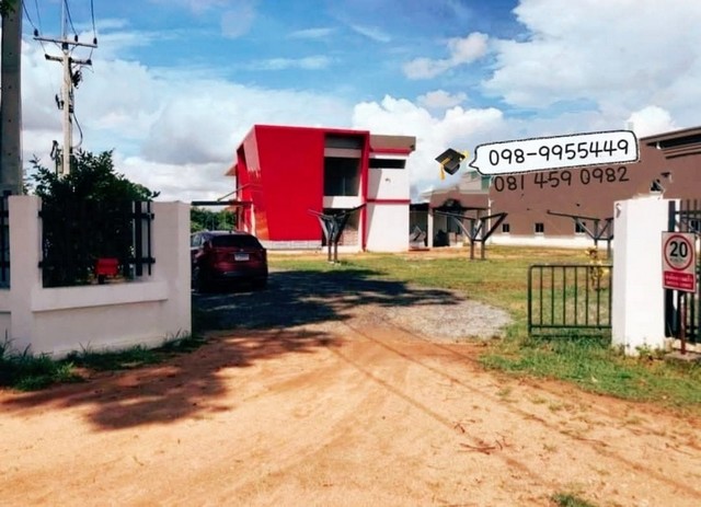 #ขายโรงงานศรีราชาชลบุรี#ขายโรงงาน????บนเนื้อที่ 11-3-96​   ไร่????พื้นที่สีเหลือง????หนองขาม ศรีราชา ชลบุรี ????​รายละเอียด :????ที่ดินขนาด 11-3-96ไร่????โรงงานมีขนาด 1,200​ ตรม????พื้นรับน้ำหนักได้ 3 ตัน/ตรม????กว้าง 20 ลึก 60????หลังคาสูง 8.5 เมตร????พร้อมรางเครน overheadtrain     3 ตัน????มีตู้ mdb 700 แอมป์และ ตู้mgc125 แอมป์จำนวน2ตู้????ไฟแสงสว่าง high day red ????หลังคามองด้วย pu metalk    หนา 1 นิ้ว????หม้อแปลง 400 kva    (ระบบสายไฟเดินใต้ดิน)​????บ้า