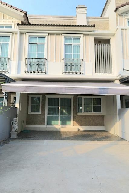 ให้เช่าทาวน์โฮม 2 ชั้น อินดี้ 1 บางนา รามคำแหง 2 ใกล้ Mega Bangna ใกล้โรงเรียนนานาชาติ หิ้วกระเป๋าเข้าอยู่ได้เลยAgent คุณบัว Buaโทร 093 646 4597LINE ID Bua093ค่าเช่า 40,000 บาทต่อเดือนให้เช่าทาวน์โฮม 2 ชั้น ในโครงการ อินดี้ 1 บางนา รามคำแหง 2 โดย Land and Houses ทำเลศักยภาพ ถนนบางนา ตราด เข้าซอย Decathlon ปากทางเข้าตรงข้าม Mega Bangna และ IKEA Bangna เดินทางสะดวก ใกล้โรงเรียนนานาชาติหลายแห่ง เหมาะสำหรับครอบครัวและ Expatรายละเอี�