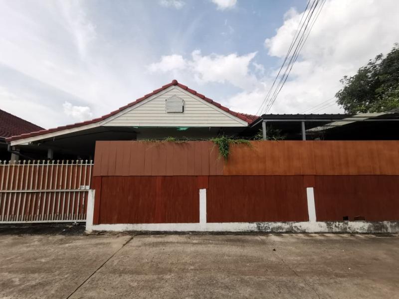   ขาย บ้านเดี่ยว/ทาวน์เฮ้าส์/คอนโด โครงการ ขาย บ้านเดี่ยว พิมานบุรี โนนทัน ขอนแก่น   ถนน ฉิมพลี ตำบล พระลับ อำเภอ เมืองขอนแก่น จังหวัด ขอนแก่น  ราคาโปรโมชั่น   1,904,000    บาท    ลดจาก   2,530,000   บาท  ราคาโปรโมชั่นตั้งแต่วันที่  2 มีนาคม - 31 พฤษภาคม 2569  รายละเอียดทรัพย์ -  เนื้อที่ 64.30 ตร.ว.  พื้นที่ใช้สอย 202.50 ตร.ม. -  บ้านหันไปทางทิศ ใต้  พิกัดทรัพย์ : https://maps.app.goo.gl/No88FsTRgJyijkUW9  สถานที่ใกล้เคียง   -  ตลาดบ้า�