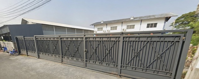 เดินทางสะดวก เชื่อมต่อถนนหลักได้สะดวก แยกบางบอน 1 โกดังพร้อมอาคาร 2ชั้น หลังมุม ใกล้ บิ๊กซี เอกชัย 900 ม.ถ.เอกชัย81-87 ทำรั้วแล้ว 800 ตร.ม. 44,998 B-M. 3นอน 3น้ำ พร้อมสำนักงาน 3 ห้อง 300 ตร.วา.รองรับการทำโกดังสินค้า สำนักงาน หรือธุรกิจโลจิสติกส์ ทำเลเอกชัย บางบอน ใกล้ตลาดบางบอน 700 ม. Near Big C Ekachai (900 m).  800sq.m. Ekachai Rd. 81-87 The fence has been built. 44,998B-M. Warehouse with 2 story building corner unit 3bed 3bath and 3 office rooms near Big C Ekachai 900 m. Usable area  300 sq.wa. Rent  Suitable for warehouse office or logistics business in Ekac