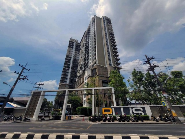   ขาย บ้านเดี่ยว/ทาวน์เฮ้าส์/คอนโด โครงการ คอนโด พลัส คอนโดมิเนียม หาดใหญ่ 2ถนน ราษฎร์อุทิศ ตำบล หาดใหญ่ อำเภอ หาดใหญ่ จังหวัด สงขลา  ราคาโปรโมชั่น   1,552,000  บาท    ลดจาก 2,242,000  บาท ราคาโปรโมชั่นตั้งแต่วันที่  2 มีนาคม - 31 พฤษภาคม 2569  รายละเอียดทรัพย์  -พื้นที่ใช้สอย 30.42 ตร.ม.  พิกัดทรัพย์ : https://maps.app.goo.gl/paVBWRS9tduXdDiy6  สถานที่ใกล้เคียง   -  ตลาดกิมหยง - บิ๊กซี เอ็กซ์ตร้า หาดใหญ่ - มหาวิทยาลัยสงขลาน�