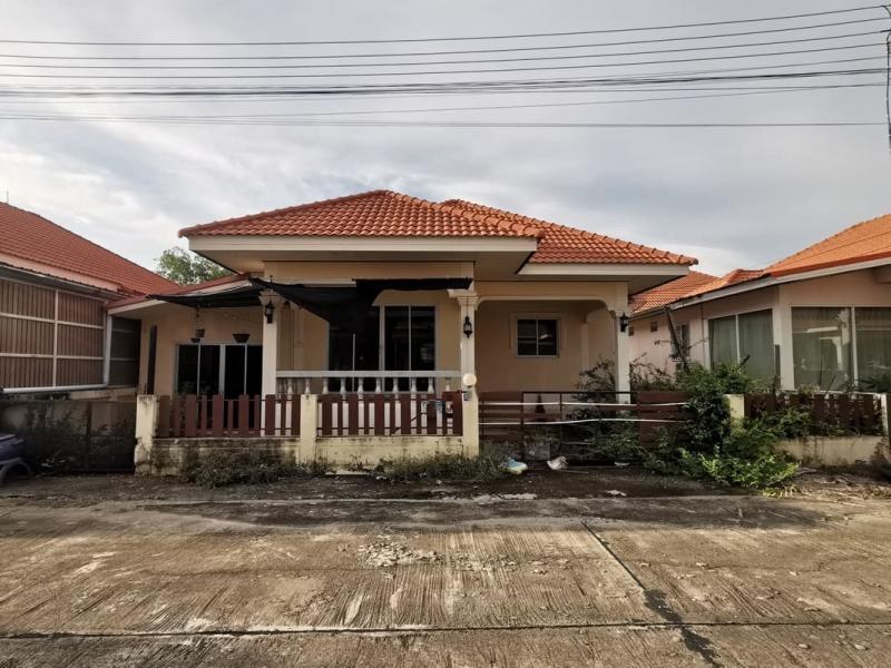  ขาย บ้านเดี่ยว/ทาวน์เฮ้าส์/คอนโด โครงการ  ขาย บ้านเดี่ยว ศรีทรัพย์ พิษณุโลก  ซอยกลางคลอง ถนน สายเลี่ยงเมืองพิษณุโลก(ทล.12) ตำบล หัวรอ อำเภอ เมืองพิษณุโลก จังหวัด พิษณุโลก  ราคาโปรโมชั่น  1,846,000    บาท    ลดจาก  2,200,000    บาท ราคาโปรโมชั่นตั้งแต่วันที่  2 มีนาคม - 31 พฤษภาคม 2569  รายละเอียดทรัพย์ -  เนื้อที่ 50.10 ตร.ว. พื้นที่ใช้สอย  86.5 ตร.ม. -  บ้านหันไปทางทิศ ใต้  พิกัดทรัพย์ : https://maps.app.goo.gl/DqFMcrAHRY5ycA747  �