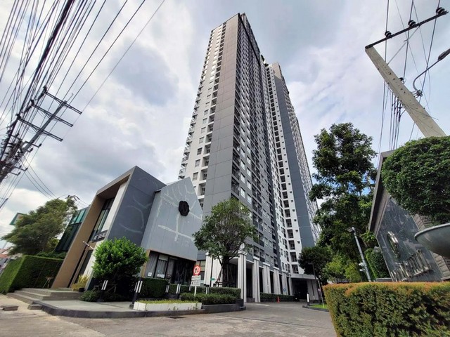   ขาย บ้านเดี่ยว/ทาวน์เฮ้าส์/คอนโด โครงการ คอนโด นอตติ้ง ฮิลล์ สุขุมวิทถนน แพรกษา ตำบล ท้ายบ้านใหม่ อำเภอ เมืองสมุทรปราการ จังหวัด สมุทรปราการ  ราคาโปรโมชั่น  1,538,000    บาท    ลดจาก   1,764,000   บาท ราคาโปรโมชั่นตั้งแต่วันที่  2 มีนาคม - 31 พฤษภาคม 2569  รายละเอียดทรัพย์ -พื้นที่ใช้สอย 23.57 ตร.ม.  พิกัดทรัพย์ : https://maps.app.goo.gl/rckpceHeJk5CqBEf9  สถานที่ใกล้เคียง   -  โรบินสันไลฟ์สไตล์สมุทรปราการ -  โรงพยาบาลสม�