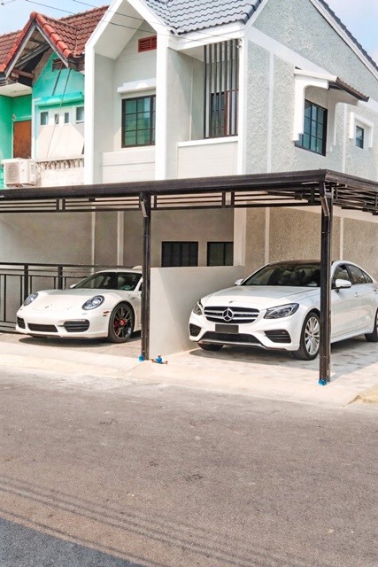 โรงเรียนเศรษฐบุตร รามอินทรา115–12 ใกล้ MRT สายสีชมพู 300 ม.ใกล้ตลาดมีนบุรี 800ม.15,499-16,999 B-M สินแพทย์เสรีรักษ์ ทาวน์เฮาส์ 2นอน 2-3A/C 2น้ำ หลังมุม รีโนเวทใหม่เนื้อที่ 26 ตร.ว. พื้นที่ใช้สอย 210 ตร.ม. ทำเลรามอินทรา เหมาะอยู่อาศัยหรือทำออฟฟิศขนาดเล็ก เดินทางสะดวก เชื่อมต่อหลายเส้นทาง แหล่งชุมชนครบครันNear MRT Pink Line Ramintra 115–121 Setthabut Sch. Sinpat seereerak .2 Bed 2-3A/C 2 Bath Newly Renovated Corner Townhouse15,499-16,999 B-M 300m Close to Min Buri Market 800m Land Area 26 sq.wa Usable Area 210 sq.m Located in Ramint