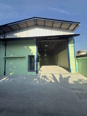 RK0866 ให้เช่าโกดัง 200 ตารางเมตร ซ.บางขุนเทียน10 พระยามนธาตุ 7 ใกล้เซ็นทรัล พระราม 2โกดัง ซ.บางขุนเทียน10 พระยามนธาตุ 7โกดังขนาด 52 ตารางวา กว้าง 10 เมตร ยาว 20 เมตรสูง 6 เมตร 1 Office 1 ห้องน้ำ ประตูม้วนไฟฟ้า ไฟฟ้า 3 เฟส 30 / 100A  ที่ตั้ง ซอย พระยามนธาตุ 7 (ซ.บางขุนเทียน10) แขวง คลองบางบอน เขตบางบอน กรุงเทพฯ 10150 ราคาเช่า ค่าเช่า15,000  มัดจำ 3 เดือน ล่วงหน้า 1Warehouse for rent, Soi Bang Khun Thian 10, Phraya Monthat 7Warehouse size: 52 square wa (10 meters wide x 20 meters long x