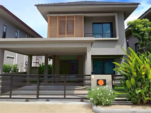 ให้เช่าCOMO Bianca IIให้เช่าสุขาภิบาล2 บางนา เมกาบางนาบ้านเดี่ยว2ชั้น•42ตารางวา•174 ตารางเมตร•แอร์4ตัว•เฟอร์นิเจอร์+เครื่องใช้ไฟฟ้า ทีวี ตู้เย็น เครื่องซักผ้า•เตา+อู๊ด ซิ้งค์•3 ห้องนอน 3 ห้องน้ำ•จอดรถได้ 2 คันถนน สุขาภิบาล2 ต. บางพลี ใหญ่ อ. บางพลี จ. สมุทรปราการ 10540•ทำเลใกล้ห้างเมกาบางนา, สนามบินสุวรรณภูมิ,, และเส้นวงแหวนกาญจนาภิเษก, สามารถเดินทางได้สะดวก และเข้า-ออกได้หล�