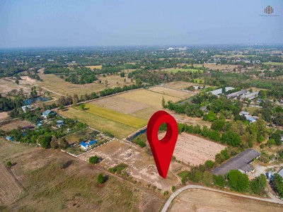 ถูกสุดในย่านนี้! ขายที่ดินบ้านสวน 1 ไร่ 3 งาน (ตร.วาละไม่ถึง 1,000 บาท) น้ำ-ไฟพร้อม มีเพื่อนบ้าน ติดถนน 2 ด้าน ทำเลดีดอนเจดีย์ สุพรรณบุรี.TPI-2882.ที่ตั้งและแผนที่ที่ตั้ง: ตำบลดอนเจดีย์ อำเภอดอนเจดีย์ จังหวัดสุพรรณบุรีลิงก์แผนที่: https://maps.app.goo.gl/ppGuFjxFxBnjCwVV9.รายละเอียดทรัพย์- ประเภททรัพย์: ที่ดินเปล่า- ขนาดพื้นที่: 1 ไร่ 3 งาน (รวม 700 ตารางวา)- รูปแปลง: ติดถนนสาธารณะถึง 2 ด้าน- สาธารณูปโภค: มีไ