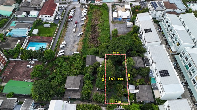 ขายที่ดินสวยราคาถูกที่สุดในย่าน อุดมสุข 43 (สุขุมวิท 103) เนื้อที่ 151 ตร.ว. ใกล้ BTS และทางด่วน     รายละเอียดที่ดิน  เนื้อที่ : 151 ตารางวา (0-1-51 ไร่)  เหมาะสำหรับสร้างบ้านพักอาศัย, โฮมออฟฟิศ หรือโกดังเก็บสินค้าขนาดเล็ก  ทำเลดี : ตั้งอยู่ในซอยอุดมสุข 43 (สุขุมวิท 103) แขวงบางจาก เขตพระโขนง  สภาพแวดล้อม: เป็นย่านชุมชน ปลอดภัย เดินทางสะดวก เข้า-ออกได้หลายเส้นทาง ทั้งถนนสุขุมวิท, ศรีน