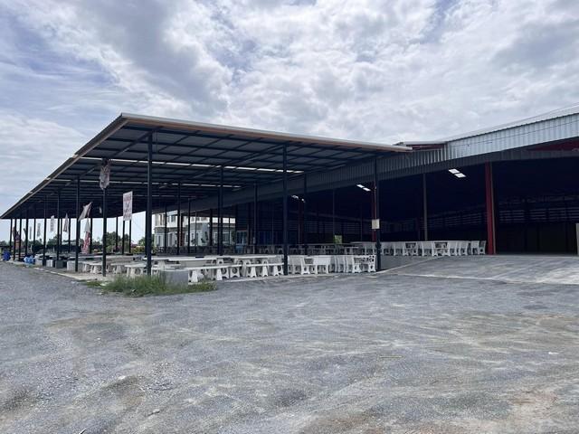 ให้เช่าโกดัง1650 ตร.ม.ติดถนนเส้นหลักสุพรรณบุรีบางกุ้งเมืองสุพรรณบุรีรถตู้คอนเทนเนอร์-รถใหญ่หนักเข้า-ออกได้ระบบประตูไฟฟ้าทั้งโกดังแบ่งพื้นที่เช่าได้ ราคาตามตกลงราคาเช่า 100,000 บาท / เดือน ( ประกัน 2 เดือน ล่วงหน้า 1 เดือน )ที่ตั้ง ถนนมาลัยแมน-อู่ทอง ตำบลบางกุ้ง อำเภอเมือง จังหวัดสุพรรณบุรี ติดต่อ : คุณภัสพงณ์ 0634098164Line : binkem22https://www.facebook.com/profile.php?id=61581484955548เนื้อที่ 1 ไร่ 1 งาน พื้นที่ใช