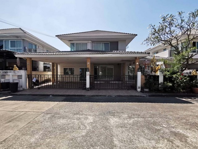  รหัสทรัพย์ (Code ID) :  PTT-26-P00798  ราคา  4,116,000. บาท (ราคาต่อรองได้) ▸ เนื้อที่  56.30 ตารางวา พื้นที่ใช้สอย 194 ตารางเมตร   ▸ 3 ห้องนอน 2 ห้องน้ำ    ▸ 1 ที่จอดรถ   บ้านเดี่ยวหันไปทางทิศ   พิกัดทรัพย์ :  https://maps.app.goo.gl/PcQr31Au8Pf4ULgN9  สถานที่ใกล้เคียง ▸ใกล้โลตัส บางใหญ่ ▸ใกล้วัดพระนอน บางใหญ่ ▸ใกล้โรงพยาบาลบางใหญ่ ▸ใกล้โรงพยาบาลส่งเสริมสุขภาพตำบลบางแม่นาง  สอบถามเพิ่มเติม / นัดชม โทร. 097-419-5982(พลอย) โทร. 096-932-4624(ออมสิ