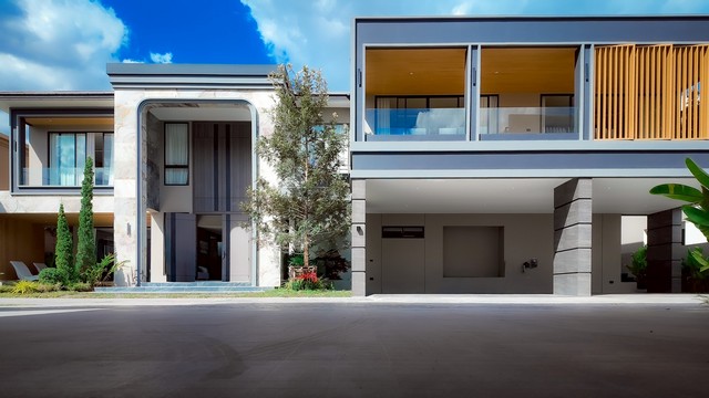 LV53431 ให้เช่า เดอะ ริชเตสต์ วัลเลย์ - 5 ห้องนอน 6 ห้องน้ำ พร้อมสระว่ายน้ำส่วนตัว (แบบ A) ใกล้อ่างเก็บน้ำมาบประชันราคาขาย : 34.5 ล้านบาทที่ตั้ง : อ่าวอุดม แหลมฉบัง เครือสหพัฒน์ - บางละมุง – บางละมุง ชลบุรีชื่อโครงการ : เดอะ ริชเตสต์ วัลเลย์ The Richest Valley รายละเอียด : - ขนาดที่ดิน 126 ตร.ม. - พื้นที่ใช้สอย 752 ตร.ม.- 5 ห้องนอน- 6 ห้องน้ำ- 1 ห้องนั่งเล่น- 1 ห้องรับประทานอาหาร- 1 ห้องครัวสไตล์ยุโรป- 1 ห้�