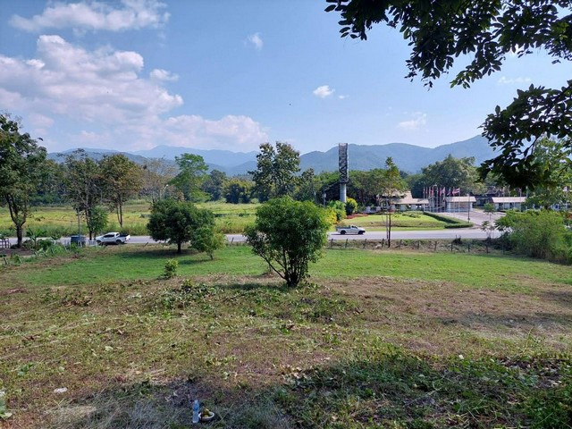 ขาย ที่ดิน  2 ไร่ +อำเภอแม่ออน  เชียงใหม่ติดถนน 1317  วิวสวย  วิวสวย  ทางไปแม่กำปอง- ตรงข้าม สนามกอล์ฟไฮแลนด์ - ใกล้น้ำพุร้อนสันกำแพง-  ใกล้แหล่งท่องเที่ยวหลายที่** เอกสารสิทธิครอบครอง    ทำสัญญาซื้อขายกับพ่อหลวงที่ติดกัน มีบ้านเลขที่แล้ว รอออกโฉนดขายยก    1.6 ล้าน  สอบถาม โทร / line. 0828952449. กิต