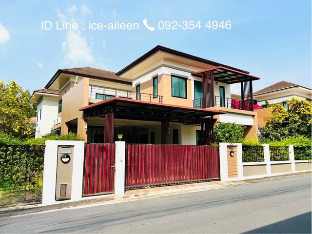 บ้านเดี่ยว 2 ชั้น Private Zone แปลงมุม ทำเลดีที่สุดในโครงการโครงการ ม.ซื่อตรงเซรีน พัทยา-สัตหีบทำเลศักยภาพ วิวภูเขา โอบล้อมด้วยธรรมชาติ บรรยากาศเงียบสงบ เป็นส่วนตัวสูง เหมาะสำหรับครอบครัวใหญ่ที่มองหาคุณภาพชีวิตที่ดีกว่า???? รายละเอียดทรัพย์* ขนาดเนื้อที่  115.41 ตร.ว. * พื้นที่ใช้สอย 290 ตร.ม.* หน้ากว้าง 22 ม. ลึก 18 เมตร* มีพื้นที่จัดสวน หรือ ทำสระว่ายน้ำ* 4 ห้องนอน  3 ห้องน้ำ* Master bedroom �