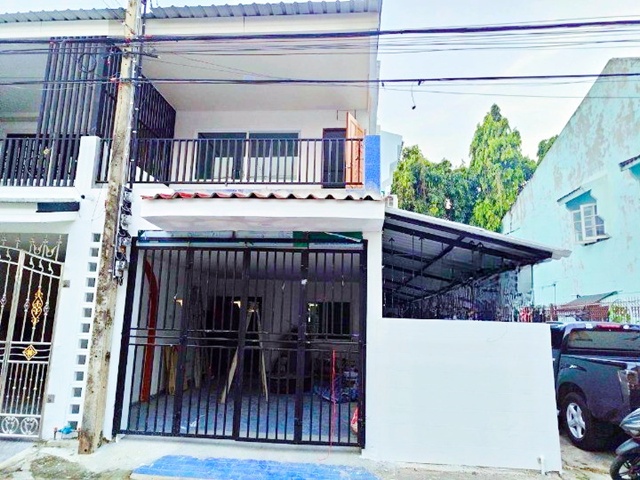 สนามบินดอนเมือง 850 ม. วิภาวดีรังสิต70-80  ทาวน์เฮ้าส์ให้เช่า 3 นอน 2 น้ำ   ดอนเมืองโทลล์เวย์  24 ตร.ว.192 ตร.ม.  12,899 B-M บ้านใหม่สภาพดี พร้อมแอร์ และเฟอร์ฯบางส่วน ทำเลติดถนนวิภาวดีรังสิต เดินทางสะดวก ใกล้ร้านอาหาร และระบบขนส่งสาธารณะ เหมาะสำหรับอยู่อาศัย ใกล้ตลาดใหม่ดอนเมือง 1.2 กม.ใกล้ถนนใหญ่ เดินทางเข้า-ออกสู่เมืองได้ง่ายDon Mueang Airport 850m.Vibhavadi Rangsit70-80 3bed 2bath townhouse for rent DonMueang Tollway 24sq.wa. 192sq.m. 12,899 B-M usable area New wel