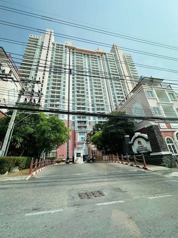 AOM 2600ขายและเช่าคอนโดแกรนด์คาริบเบียนถนนทัพยาเริ่มให้เช่า 7/4/2026 ขาย 2.99 ล.รวมของทั้งหมดห้อง 36.50 ตรม.ชื่อไทยค่าส่วนกลาง 17,520 บ.ต่อปี ค่าเช่ารายเดือน/ต่อปี 15000 บ. วิวสระน้ำมีฟิตเนสซาวน่าและโรงหนังมียามและก้องวงจรปิด  24 ชม.ติดถนนทัพยาเดินทางสะดวกสบายมีสองแถวผ่าน 24 ชั่วโมงค่ะ   เปลี่ยนก๊อกน้ำในครัวในห้องน้ำและบัวอาบน้ำใหม่คะแอร์พึ่งล้าง เก้าอี้ระเบียงพึ่งซื้อใหม่คะต