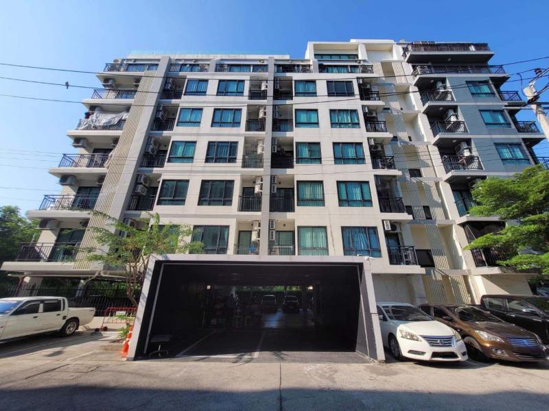    ขาย บ้านเดี่ยว/ทาวน์เฮ้าส์/คอนโด โครงการ ขาย คอนโด พอส บี สุขุมวิท 107   ถนน แบริ่ง (สุขุมวิท 107) ตำบล สำโรงเหนือ อำเภอ เมืองสมุทรปราการ จังหวัด สมุทรปราการ   ราคาโปรโมชั่น   1,808,000   บาท    ลดจาก  2,001,000    บาท ราคาโปรโมชั่นตั้งแต่วันที่  2 มีนาคม - 31 พฤษภาคม 2569  รายละเอียดทรัพย์ -   พื้นที่ใช้สอย 26.33 ตร.ม.    -  บ้านหันไปทางทิศ ตะวันตกเฉียงใต้   พิกัดทรัพย์ : https://maps.app.goo.gl/JdZdv1NBaGxSWepw9  สถานที่ใกล้เคียง   -