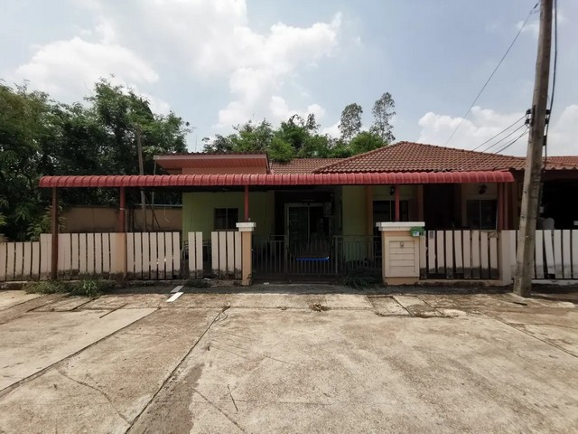   ขาย บ้านเดี่ยว/ทาวน์เฮ้าส์/คอนโด โครงการ สิรารมย์ เดอะ บลิส ศรีมหาโพธิ ปราจีนบุรี ถนน สายท่าตูม-โคกกระท้อน(ปจ.5009) ตำบล ท่าตูม อำเภอ ศรีมหาโพธิ จังหวัด ปราจีนบุรี  ราคาโปรโมชั่น   1,459,000   บาท    ลดจาก   1,760,000   บาท ราคาโปรโมชั่นตั้งแต่วันที่  2 มีนาคม - 31 พฤษภาคม 2569  รายละเอียดทรัพย์ -  เนื้อที่  67.00 ตร.ว.  พื้นที่ใช้สอย 135.00 ตร.ม. -  บ้านหันไปทางทิศ เหนือ  พิกัดทรัพย์ : https://maps.app.goo.gl/mVVe2BVCf1DGWiTh7  สถานท