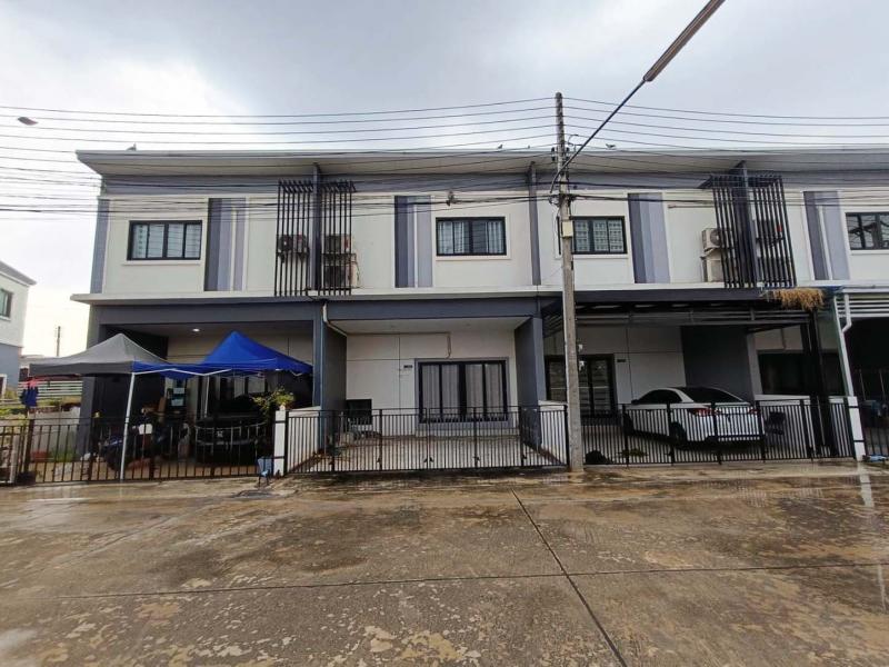  ขาย บ้านเดี่ยว/ทาวน์เฮ้าส์/คอนโด โครงการ ขาย ทาวน์เฮ้าส์ เดอะพรีโม่โฮม สระบุรี  ถนน เทศบาล 3 ตำบล ตะกุด อำเภอ เมืองสระบุรี จังหวัด สระบุรี  ราคาโปรโมชั่น  1,768,000    บาท    ลดจาก   1,950,000   บาท ราคาโปรโมชั่นตั้งแต่วันที่  2 มีนาคม - 31 พฤษภาคม 2569  รายละเอียดทรัพย์ -  เนื้อที่  20.70 ตร.ว.  พื้นที่ใช้สอย 130.53 ตร.ม. -  1ห้องนอน -  1ที่จอดรถ  -  บ้านหันไปทางทิศ เหนือ  พิกัดทรัพย์ :  https://maps.app.goo.gl/X3CxwzDrbwAWkZuKA  สถานที่�